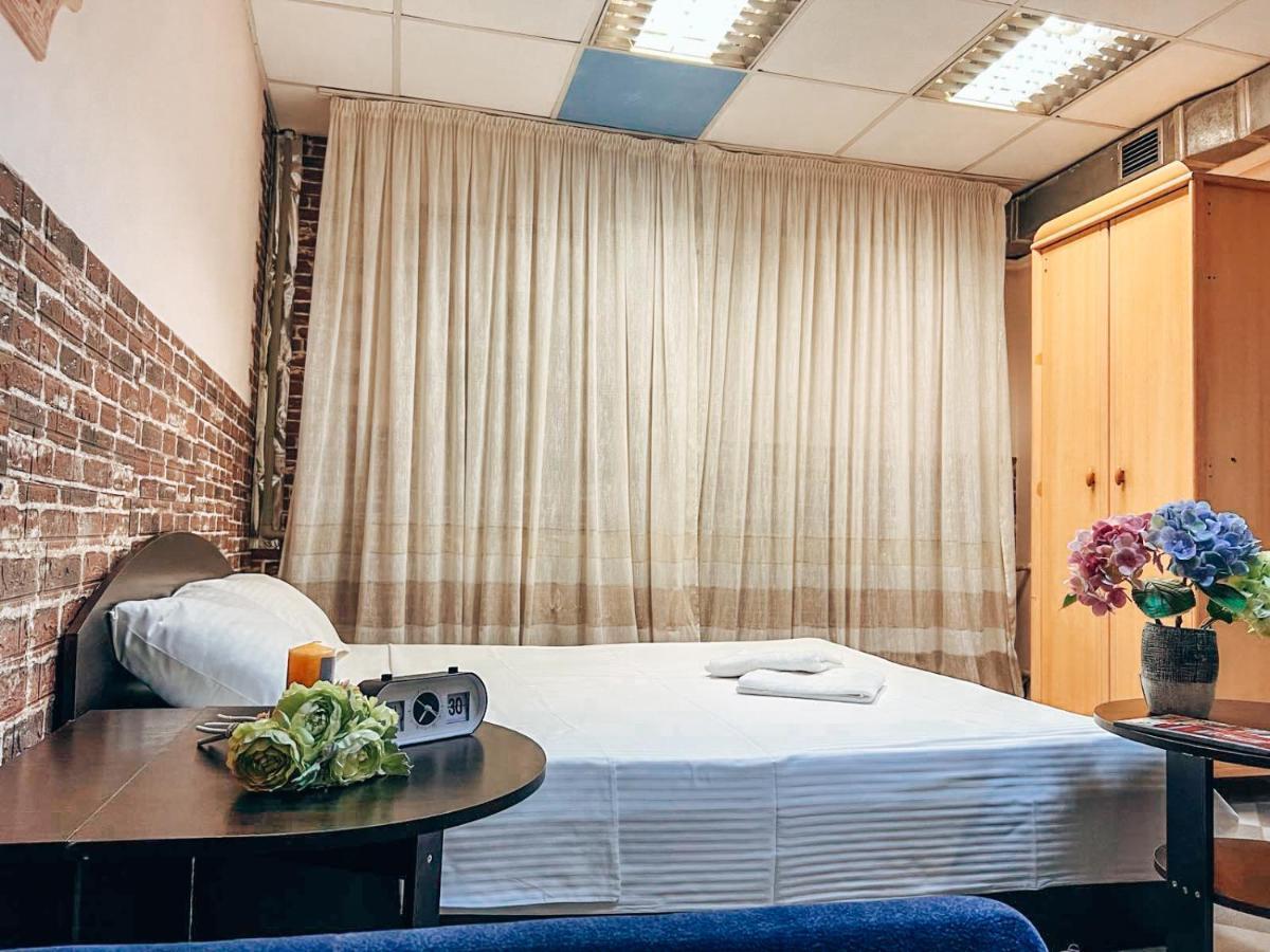 Guest House On Saksahanskoho Street Kiev Exterior foto