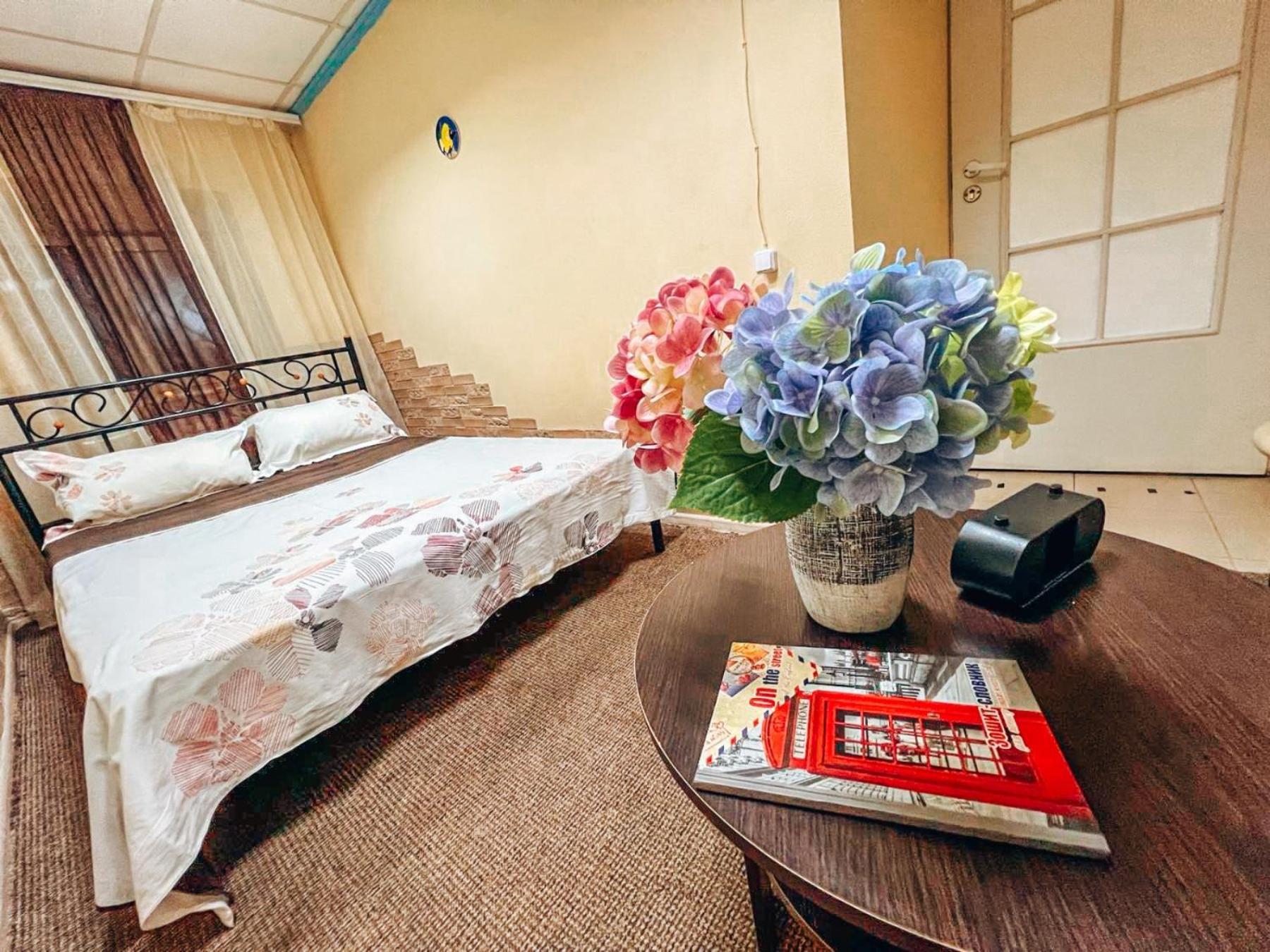 Guest House On Saksahanskoho Street Kiev Exterior foto